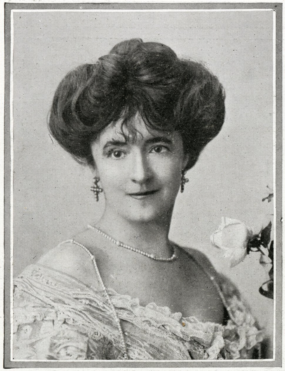 Lady Duff Gordon, fragment Pasażerów na RMS Titanic, z „The Sphere”, 27 kwietnia 1912 (lito) (patrz także 450780) autorstwa English School