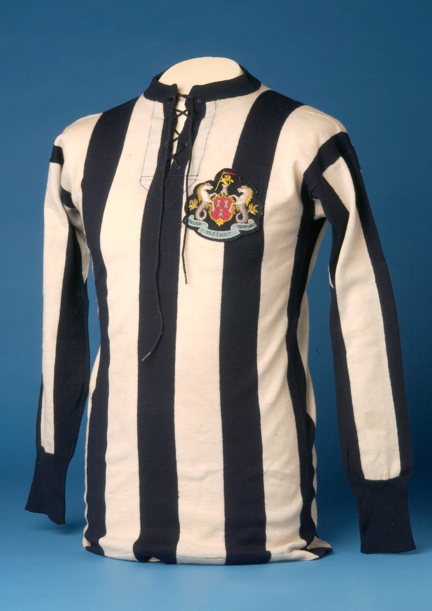 Koszulka Newcastle United z finału FA World Cup 1911, 1911 (bawełna) autorstwa English School