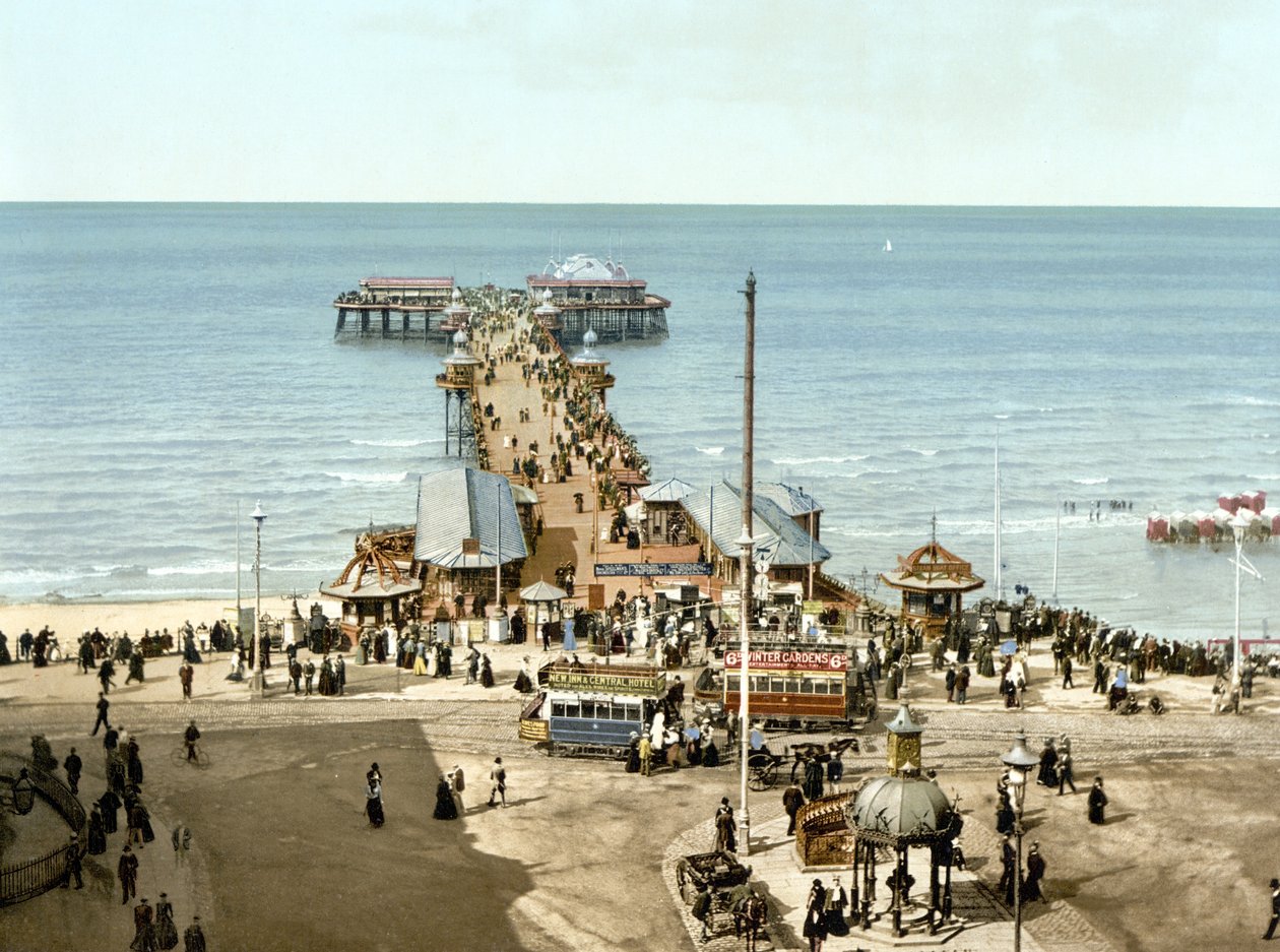 North Pier, Blackpool (zdjęcie ręcznie kolorowane) autorstwa English School