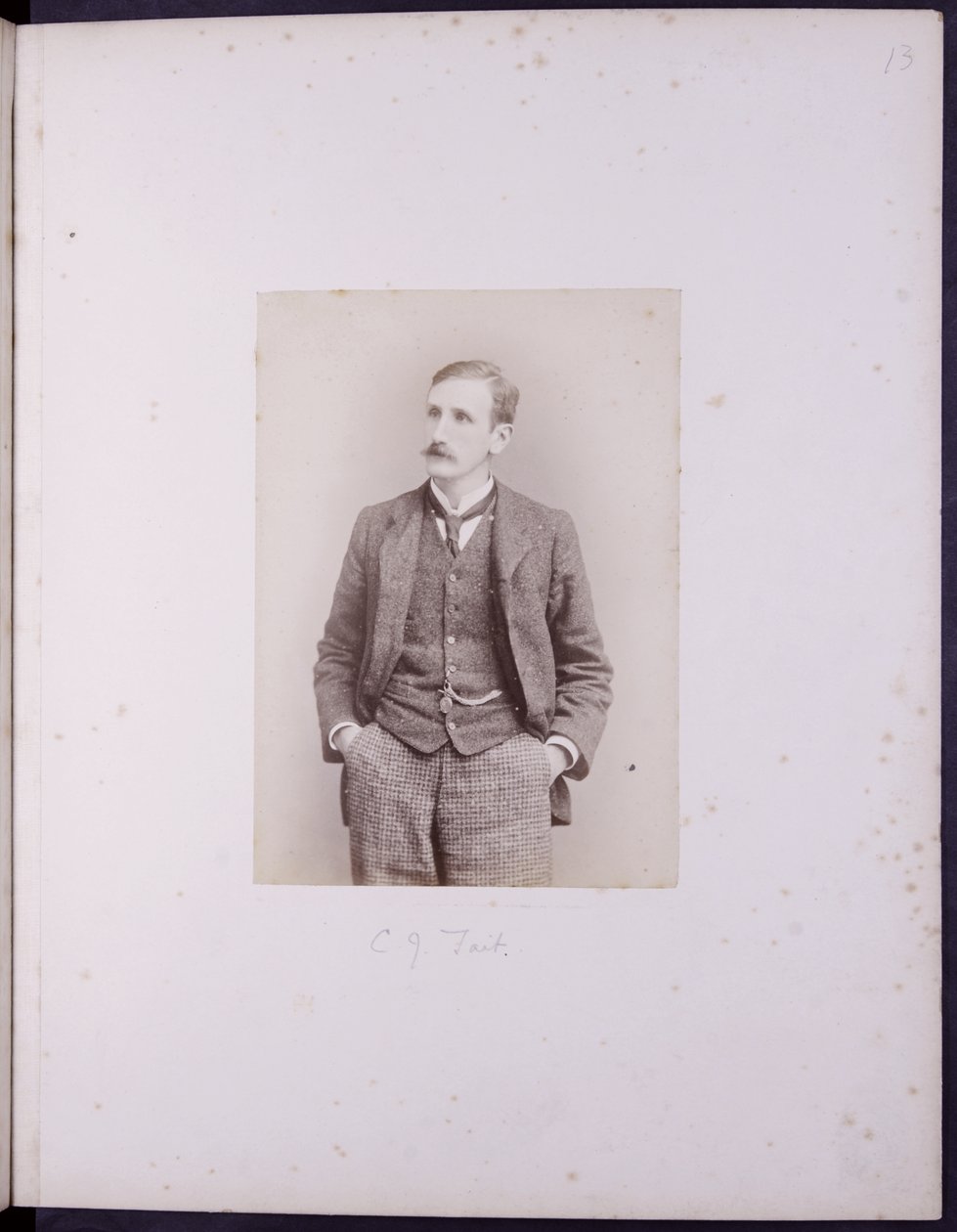 Portret CJ Taita, ok. 1900 r. (zdjęcie czarno-białe) autorstwa English School