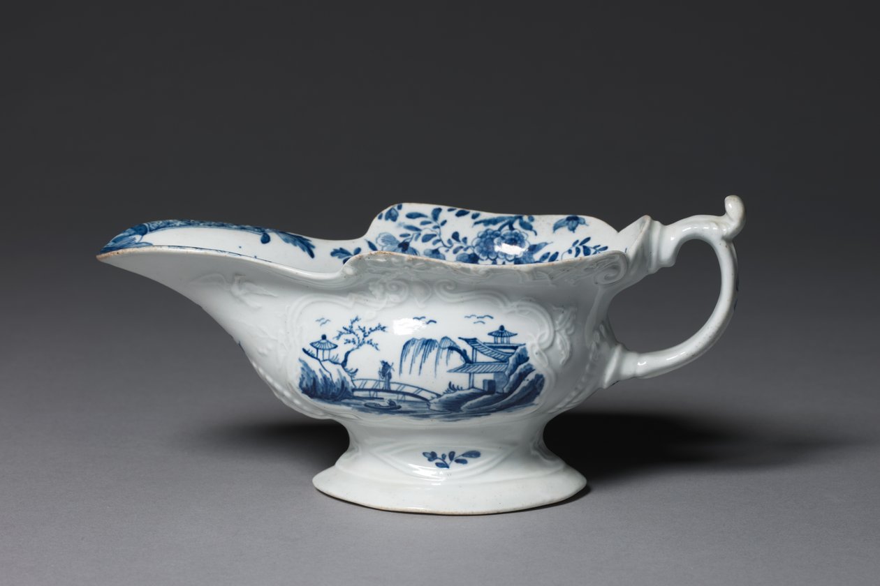 Łódka do sosu, prawdopodobnie wykonana przez Fabrykę Porcelany Worcester lub Fabrykę Porcelany w Bristolu, c.1752 autorstwa English School