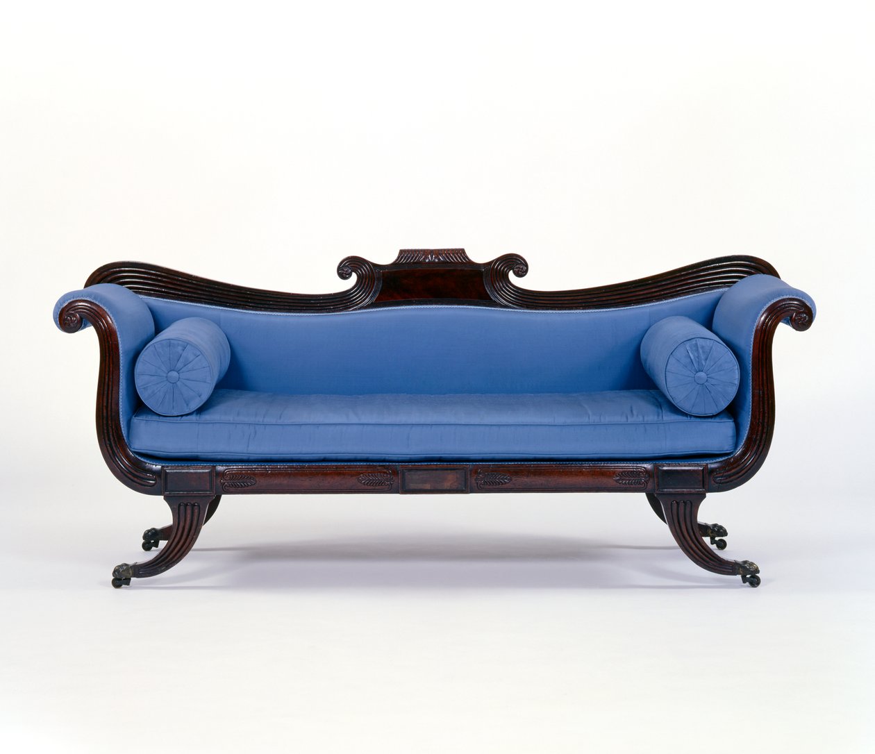 Sofa, ok.1830 (mahoń i jedwab) autorstwa English School