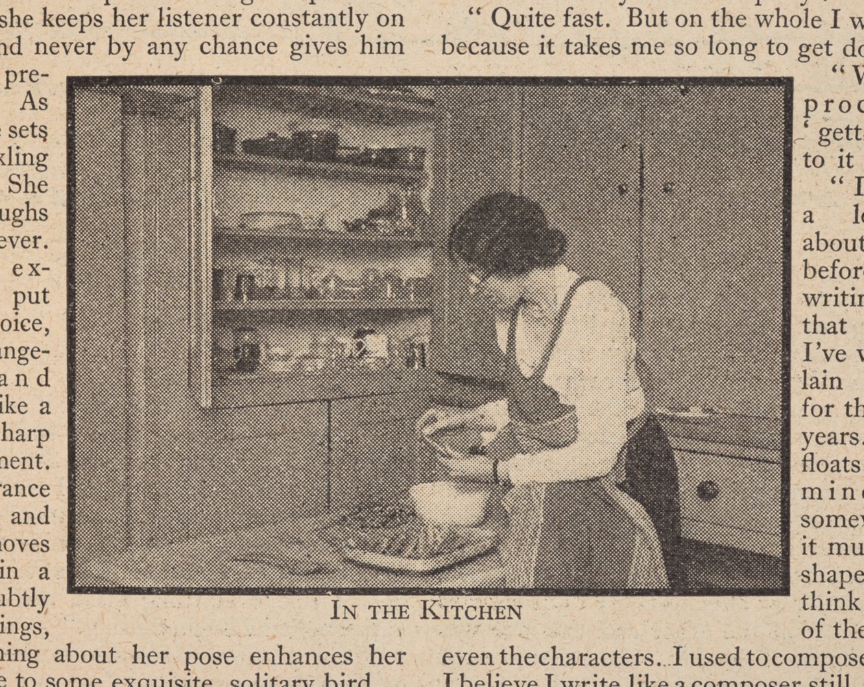 Sylvia w kuchni przy 113 Inverness Terrace, w powieści Louise Morgan „Sylvia Townsend Warner: pisarka, która nie przestrzega żadnej z zasad”, Everyman New Series 4 autorstwa English School