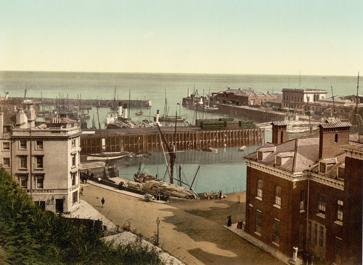 Port, Folkestone (zdjęcie ręcznie kolorowane) autorstwa English School