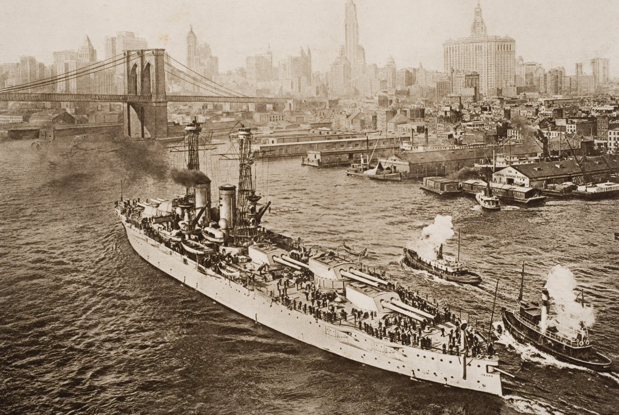 The United States Battleship, Texas, wypływający z portu w Nowym Jorku, ilustracja z „Zarysu historii” H.G. Wellsa, tom II, opublikowany w 1920 r. autorstwa English School