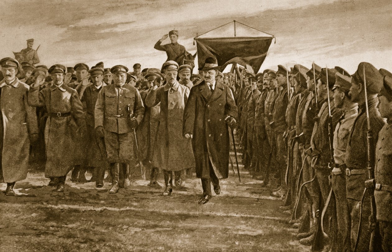 Trocki, Rosja Komisarz bolszewizmu ds. wojny, inspekcja pułku Lettów, którzy tworzyli elitę Armii Czerwonej, 1914-19 autorstwa English School