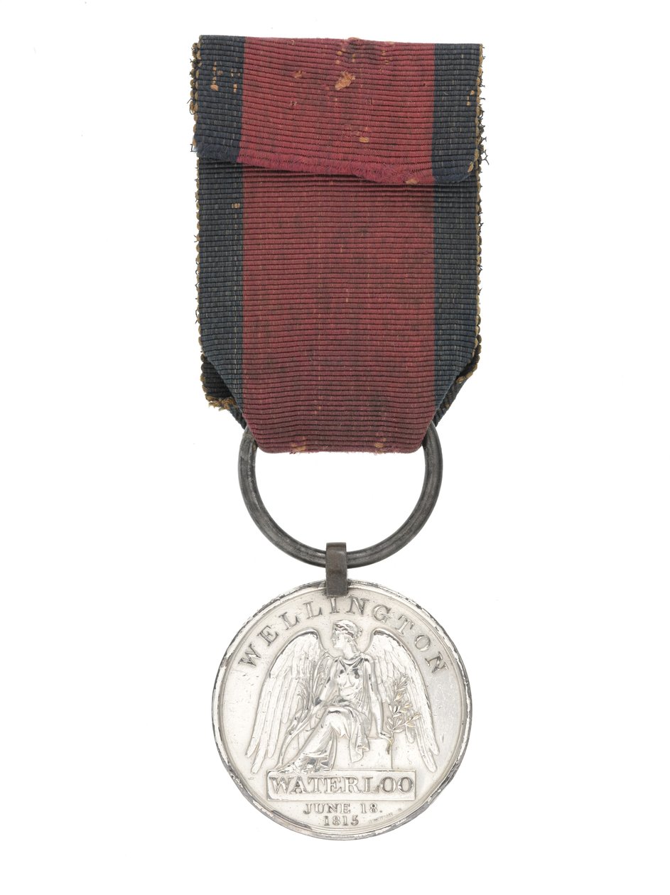 Medal Waterloo, jeden z dwóch medali przyznanych chirurgowi Williamowi Jonesowi autorstwa English School