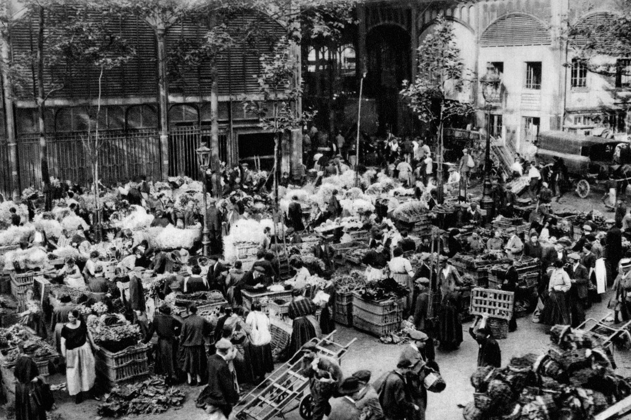 Poza Rynkiem Centralnym, Paryż, 1931. autorstwa Ernest Flammarion