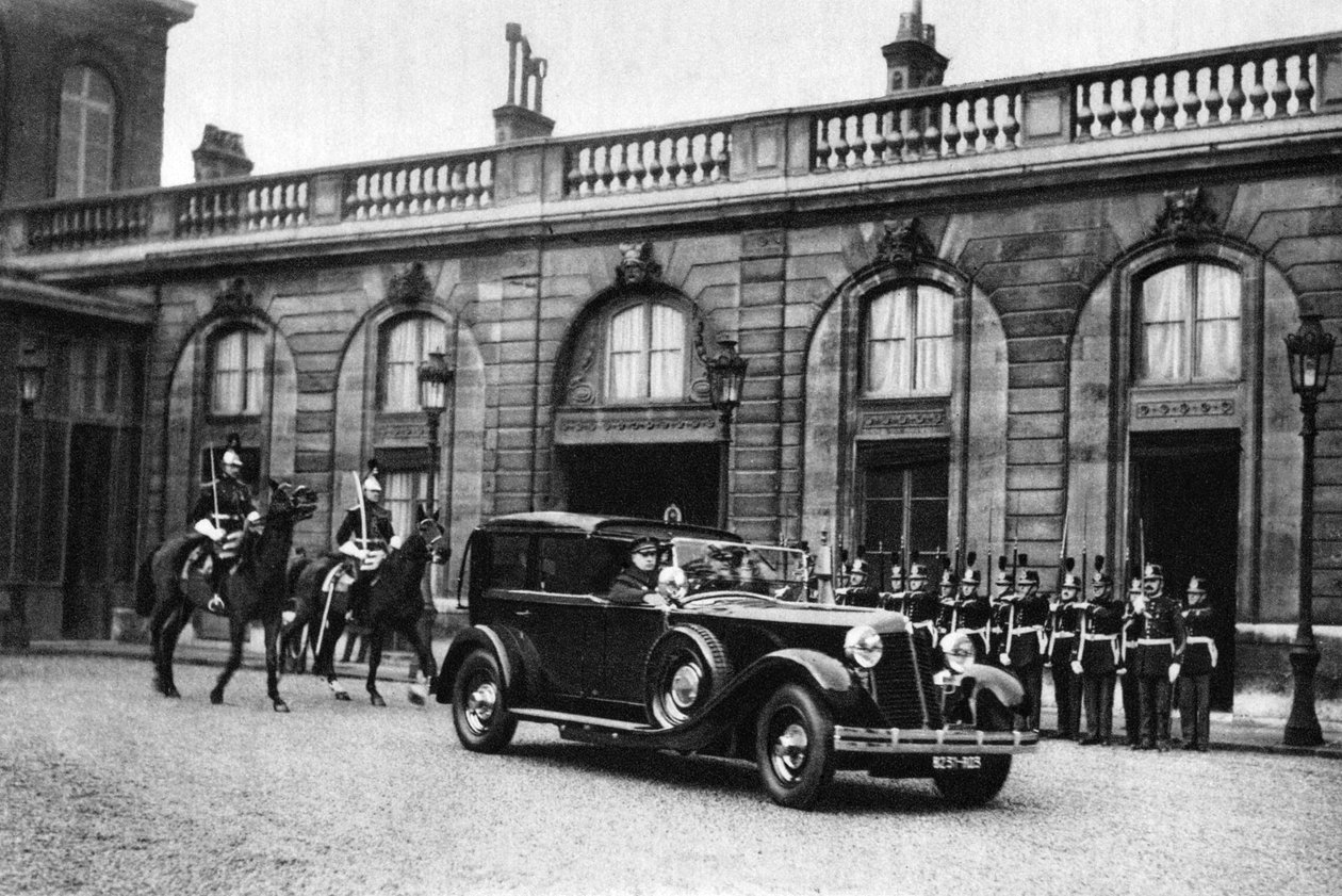 Wyjazd Prezydenta Republiki, Paryż, 1931 autorstwa Ernest Flammarion