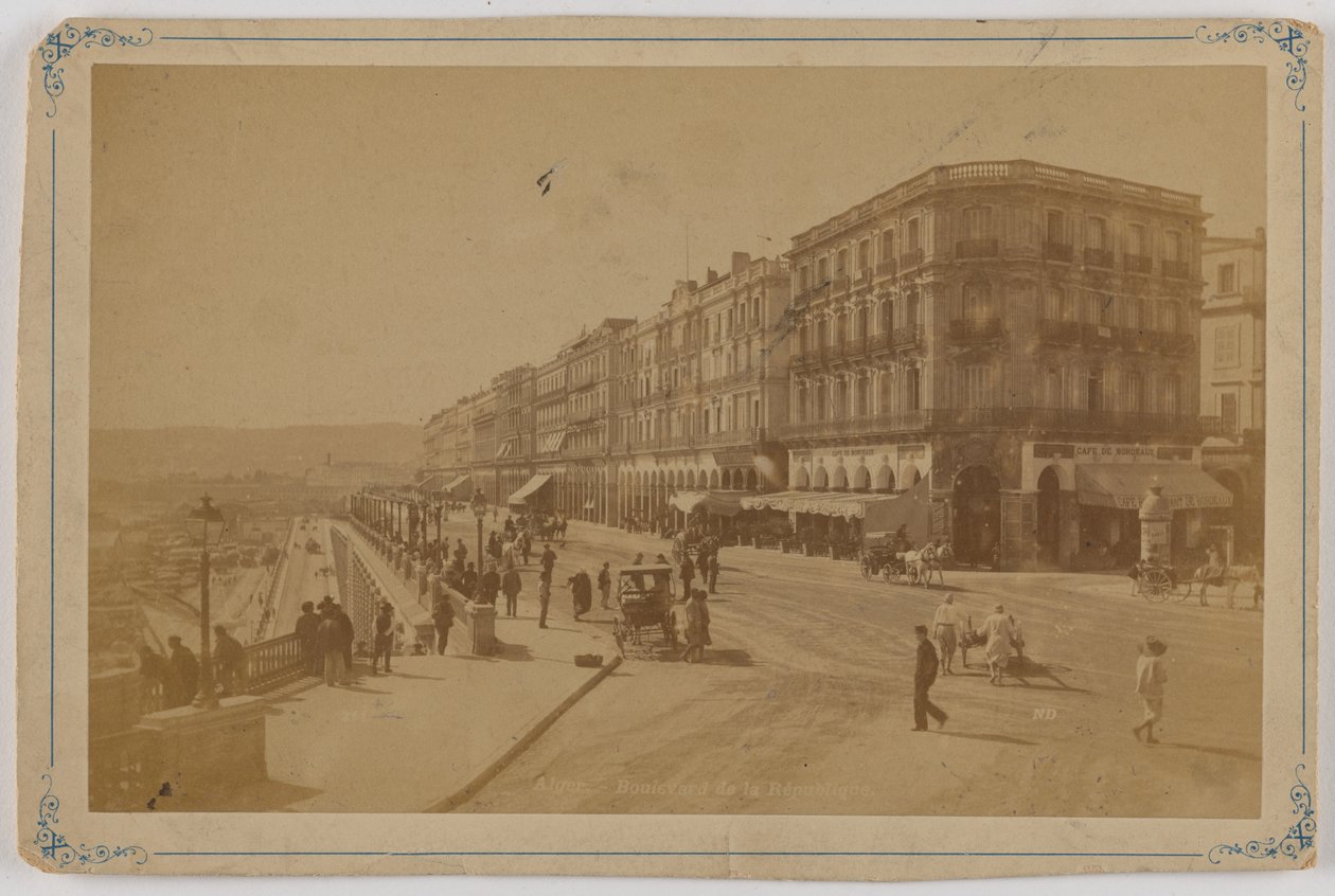 Algier - Boulevard de la Republique autorstwa Etienne Neurdein
