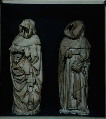 Dwóch żałobników z grobowca księcia de Berry w katedrze w Bourges autorstwa Etienne and Mosselmann Paul (fl.1467) Bobillet