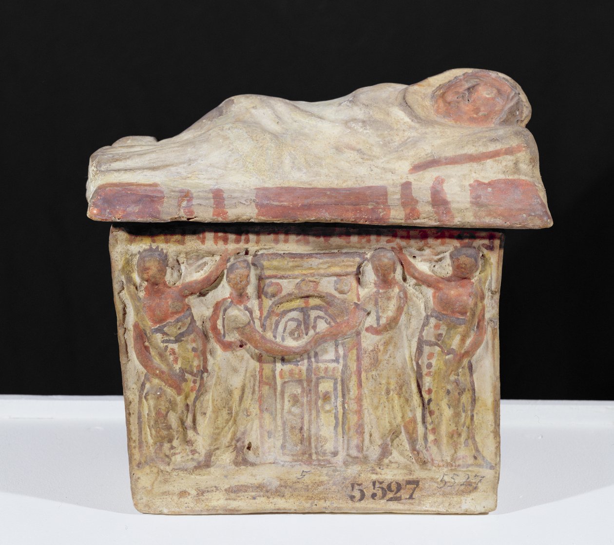 Etruska urna cineraryjna, początek I w. p.n.e. (terakota) autorstwa Etruscan