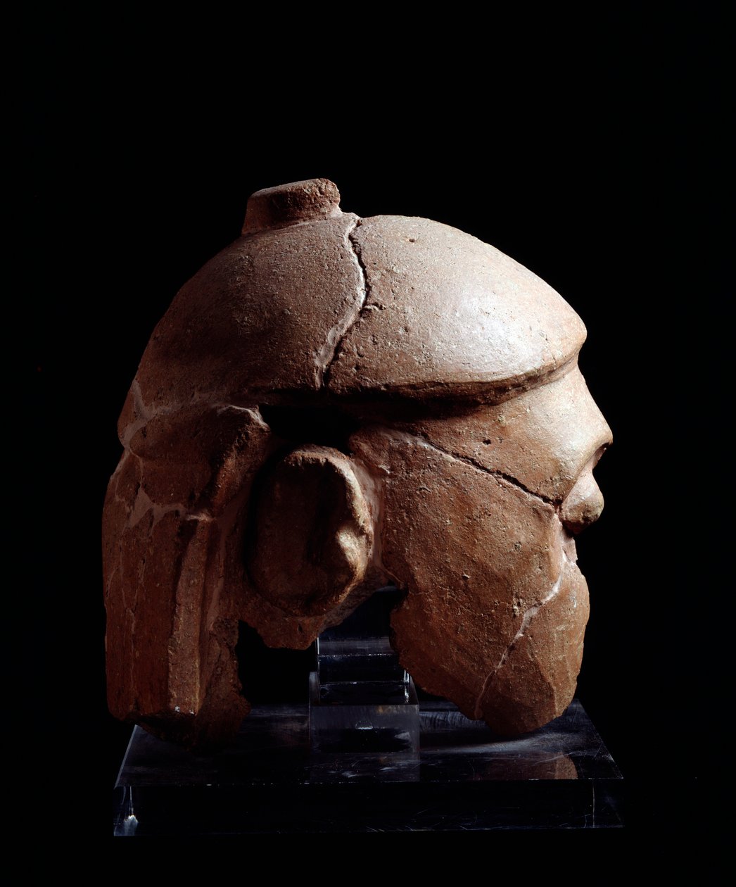 Cywilizacja etruska: głowa hełmu z terakoty z grupy Antenanti z Murlo, Poggio Civitate, Włochy - 580-570 pne autorstwa Etruscan