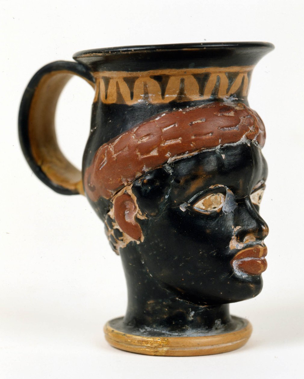 Wazon etruski w kształcie głowy czarnoskórego mężczyzny. Museo Nazionale de Tarquinia. autorstwa Etruscan Etruscan