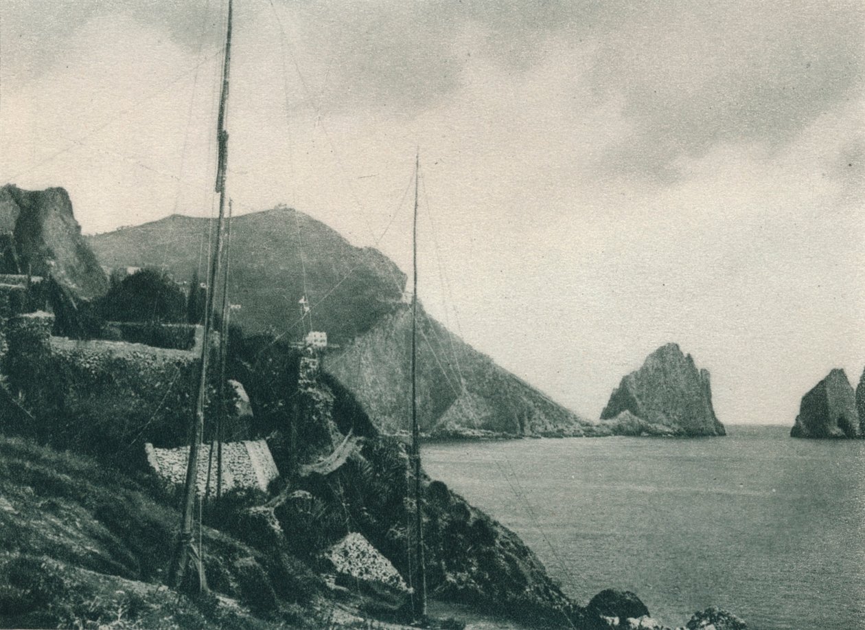 Marina Piccola z siatkami na ptactwo, Capri, Włochy, 1927 autorstwa Eugen Poppel