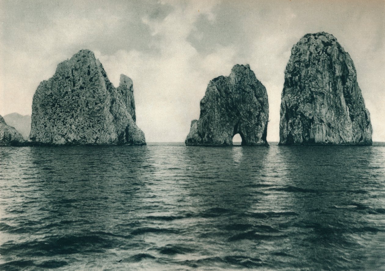 Faraglioni, Capri, Włochy, 1927 autorstwa Eugen Poppel