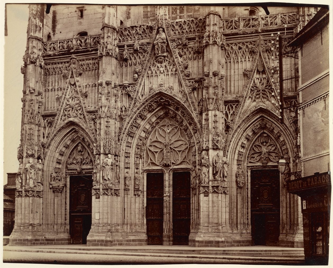 Abbeville, Saint-Vulfran autorstwa Eugène Atget