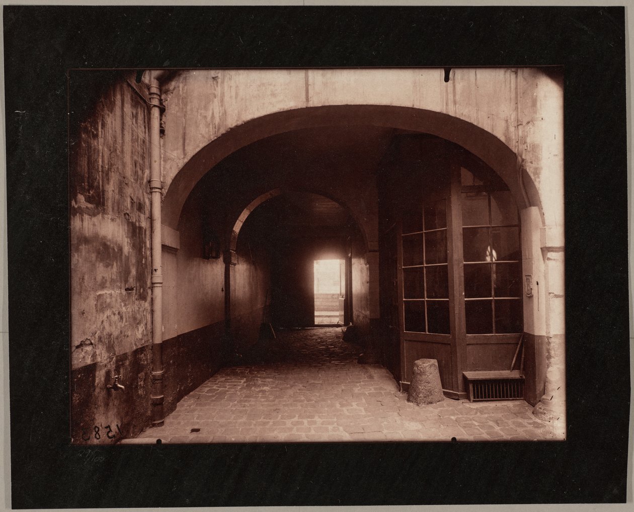 Dawny Hôtel Gaillardon, dziedziniec, quai d