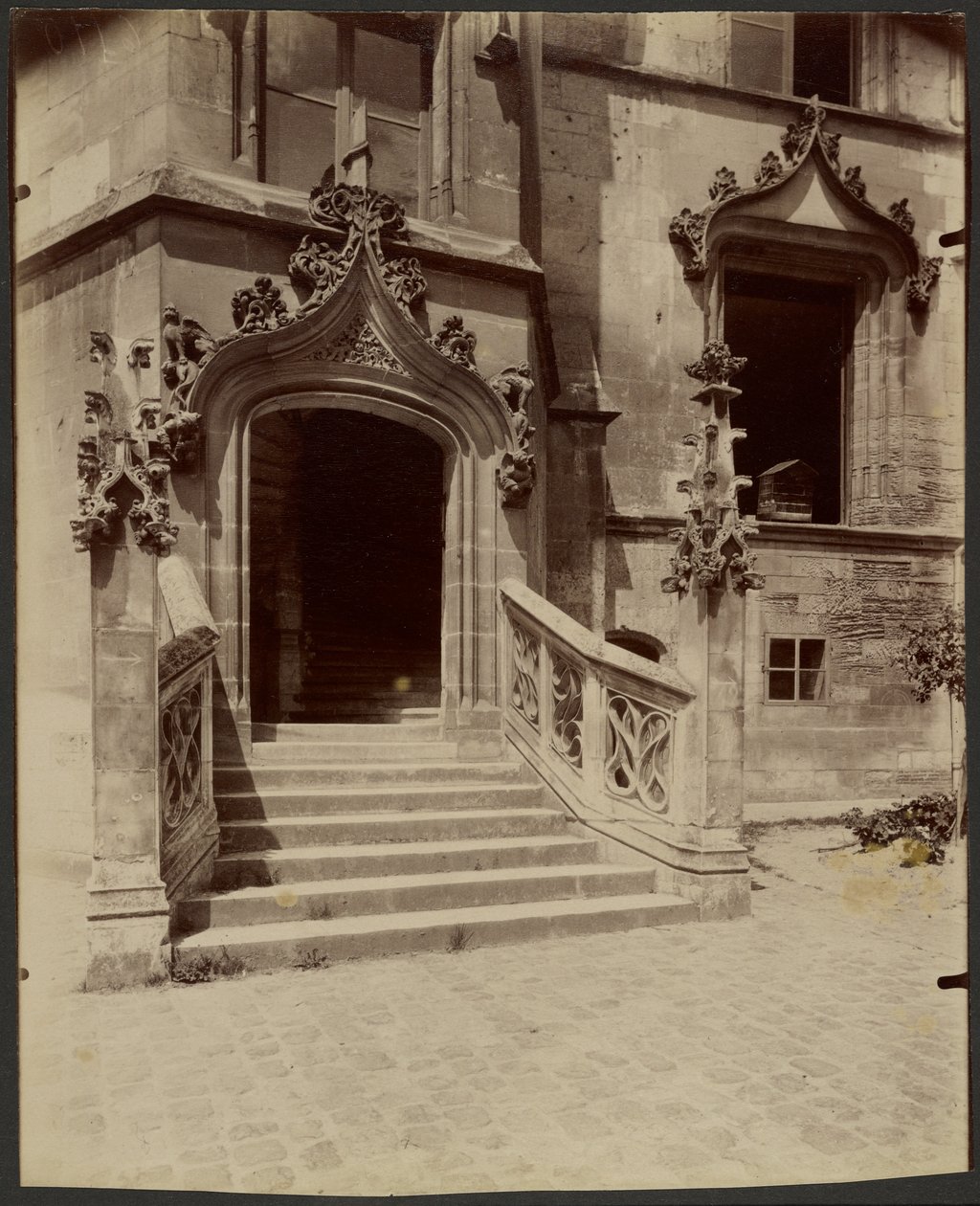 Beauvais, dawny pałac sprawiedliwości autorstwa Eugène Atget