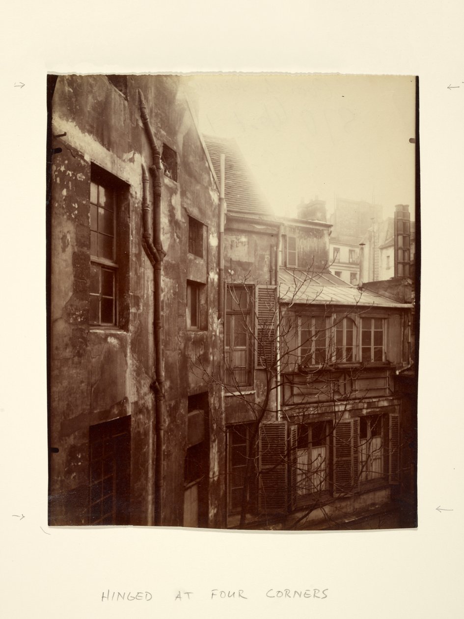 Cour de Rohan autorstwa Eugène Atget