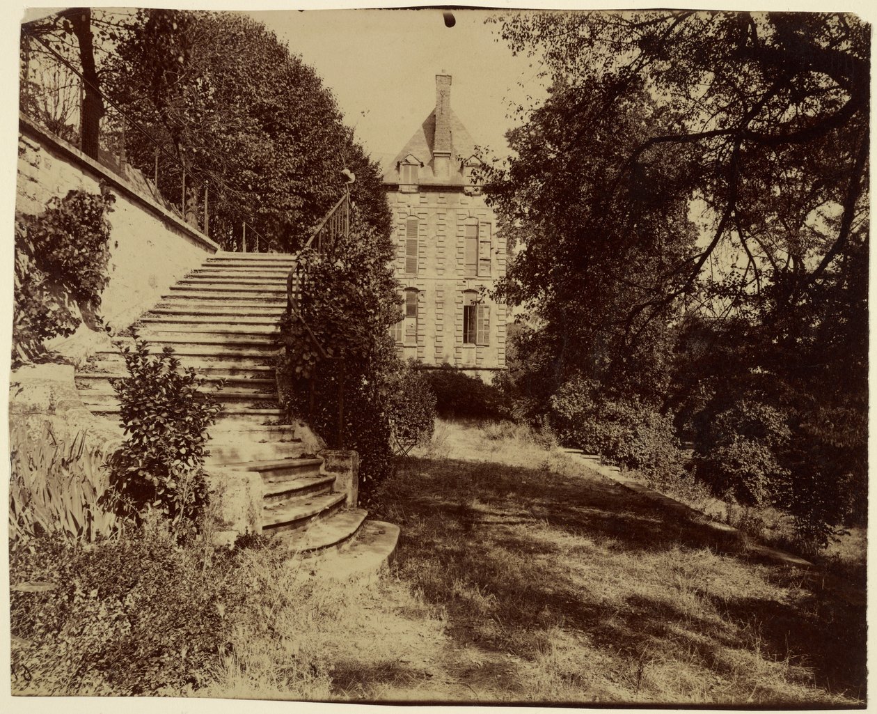 Courbevoie, dawny zamek zwany Belle Gabrielle autorstwa Eugène Atget