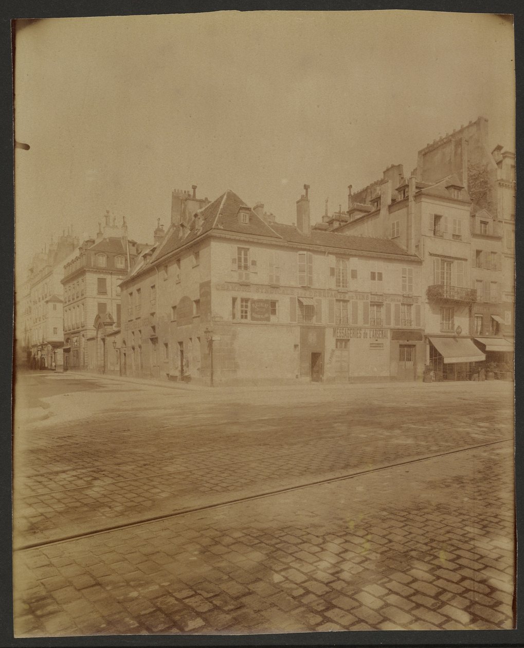 Hôtel Lavieuville, Quai des Célestins autorstwa Eugène Atget