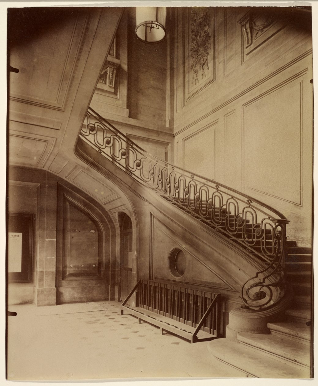 Hôtel de Fleury, Rue des Saints-Pères 28 autorstwa Eugène Atget