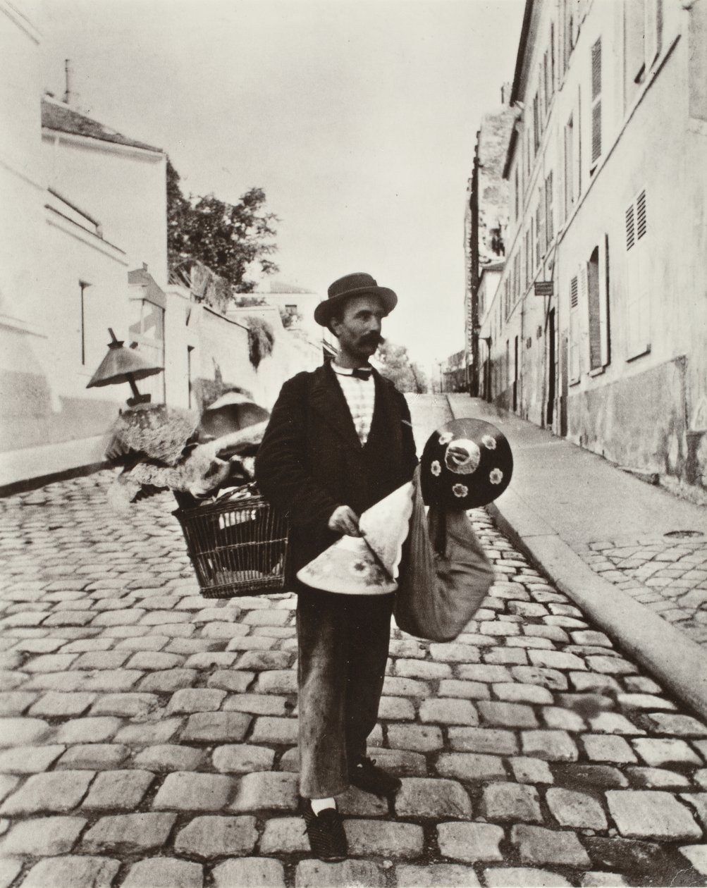 Sprzedawca abażurów autorstwa Eugène Atget