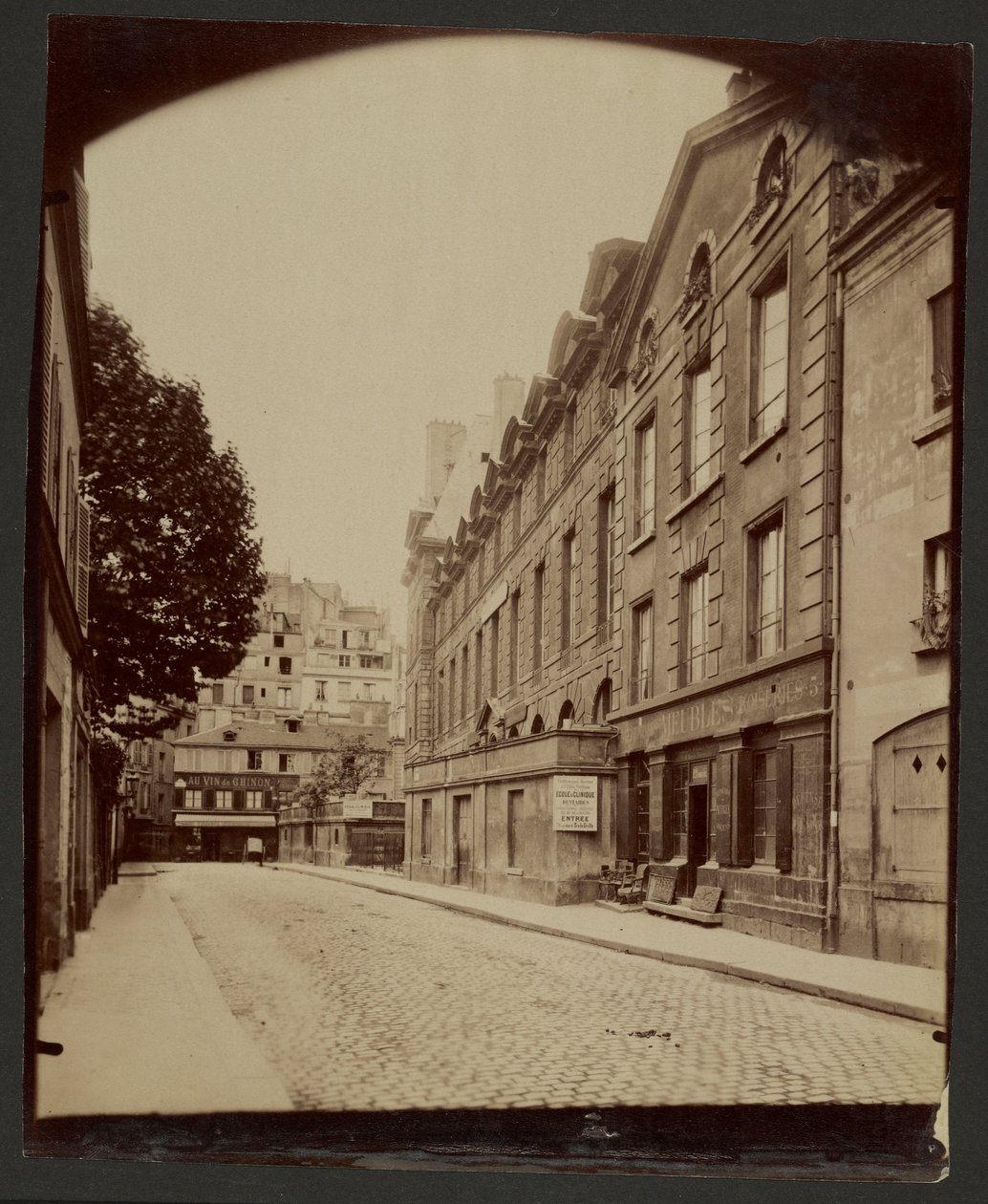 [ul. Abbaye, 6.] autorstwa Eugène Atget