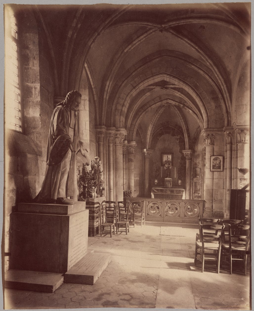 Saint-Julien-le-Pauvre autorstwa Eugène Atget