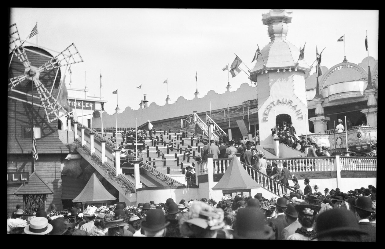 Luna Park, 1909 (azotan ujemny) autorstwa Eugene Wemlinger
