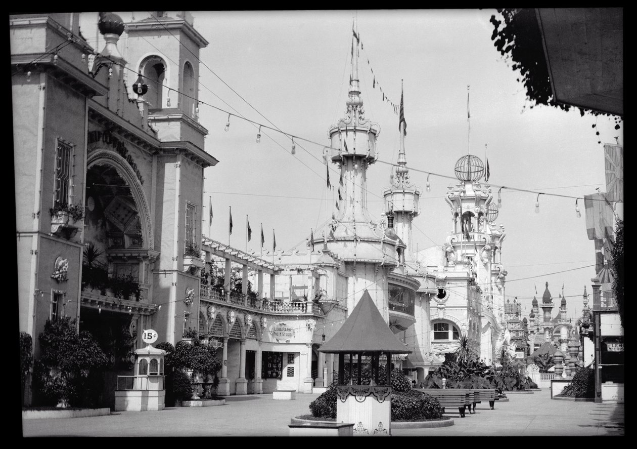 Luna Park, 1909 (azotan ujemny) autorstwa Eugene Wemlinger