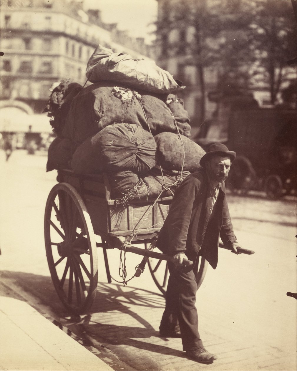 Szyfon (Zbieracz) autorstwa Eugène Atget
