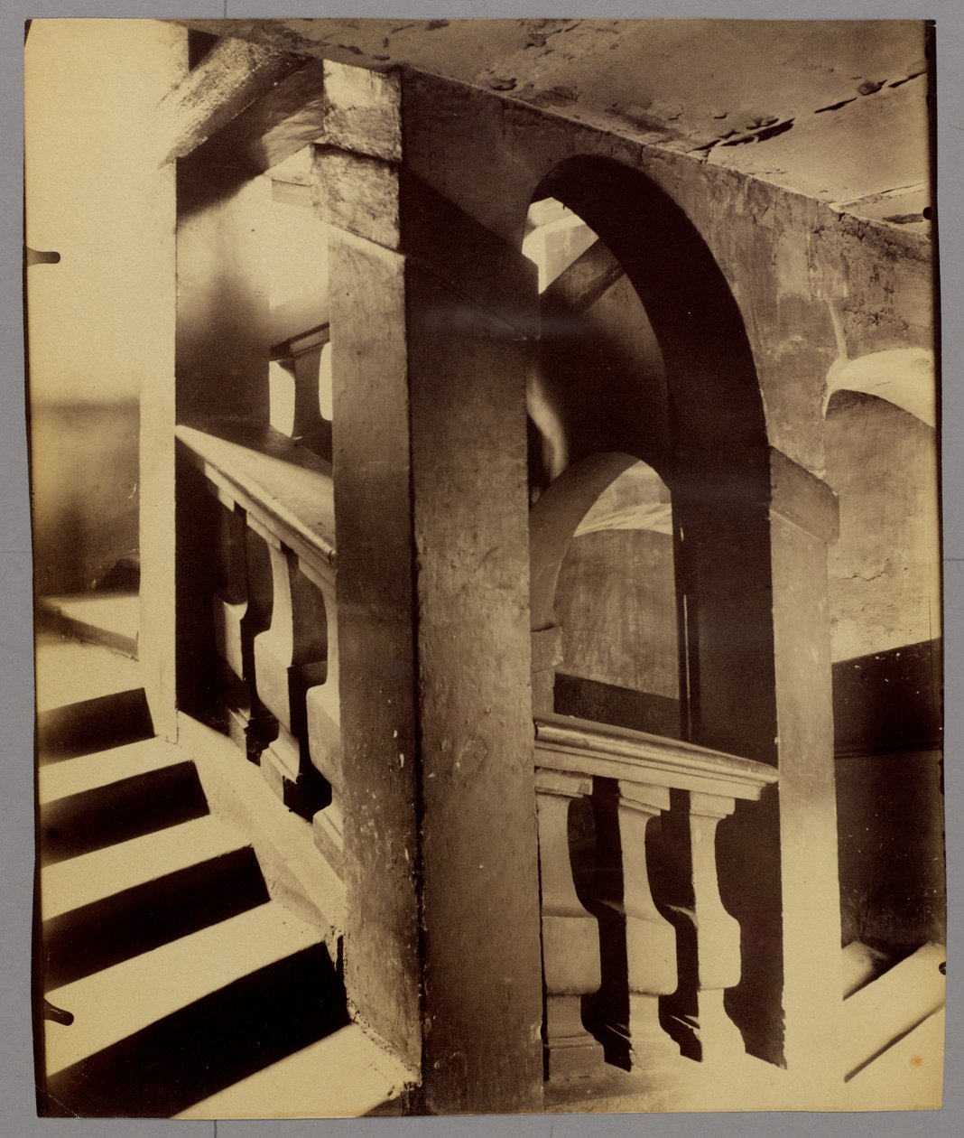 Schody, 25 rue des Blancs-Manteaux autorstwa Eugène Atget
