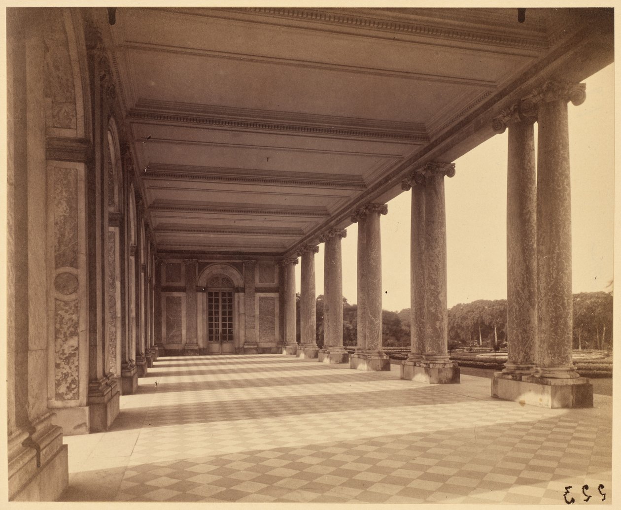 Grand Trianon autorstwa Eugène Atget