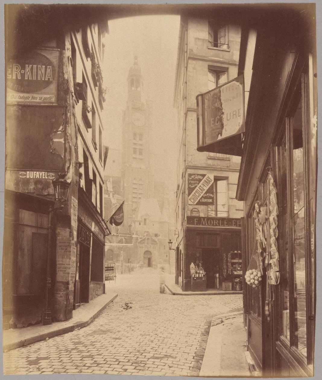 Saint-Étienne-du-Mont, rue de la Montagne Sainte-Geneviève autorstwa Eugène Atget