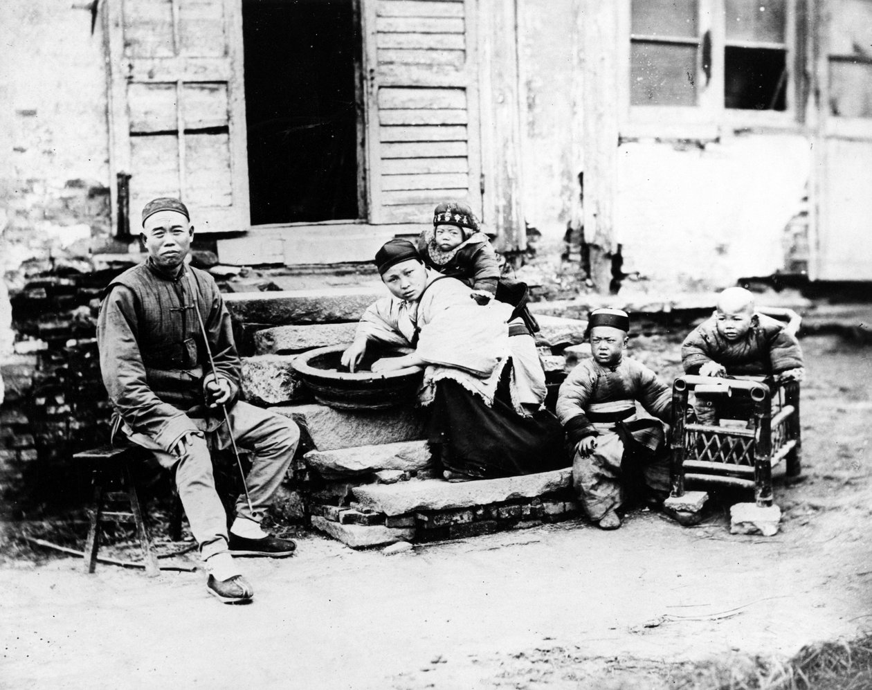 Chińska scena rodzinna, ok. 1870 autorstwa European Photographer