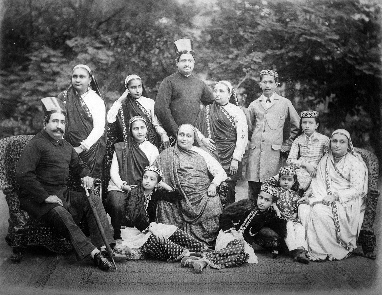 Rodzina Parsee, koniec XIX wieku autorstwa European Photographer