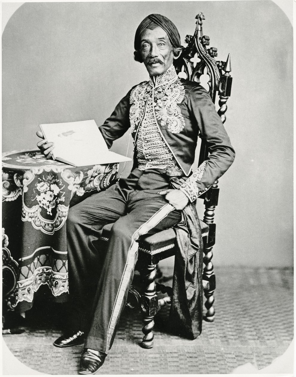 Portret Radena Saleha, 1872 autorstwa European Photographer