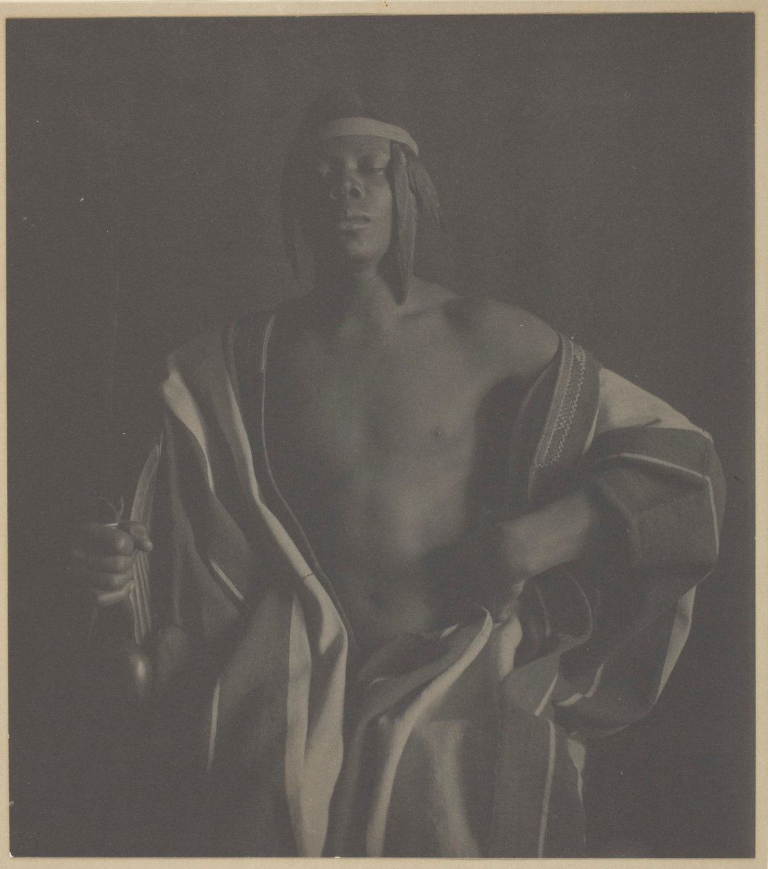 Etiopski wódz autorstwa F. Holland Day