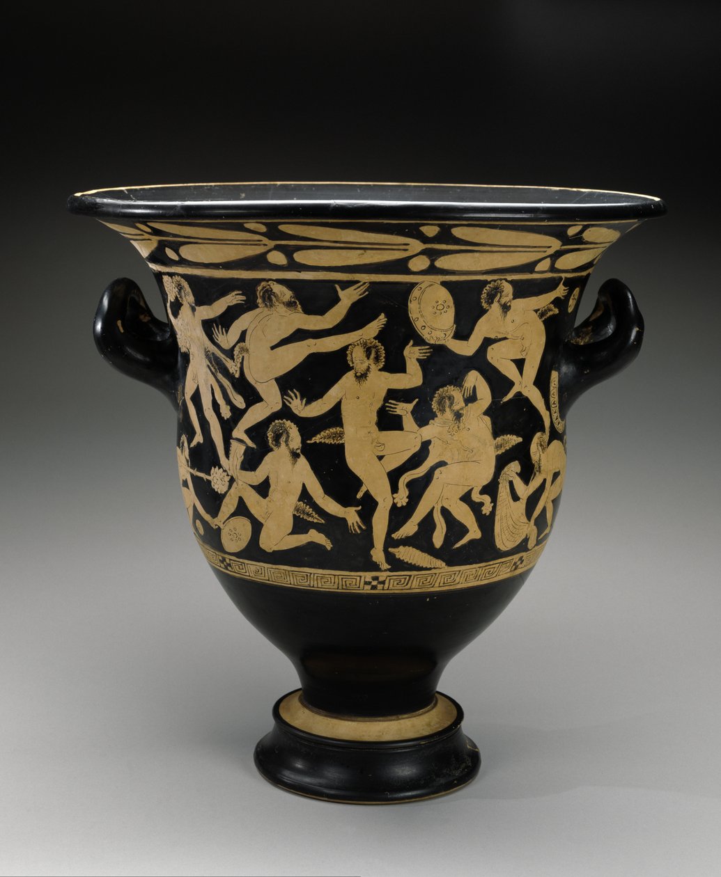 Biała figura Bell Krater z tańczącymi satyrami, 400-351 pne (terakota) autorstwa Faliscan
