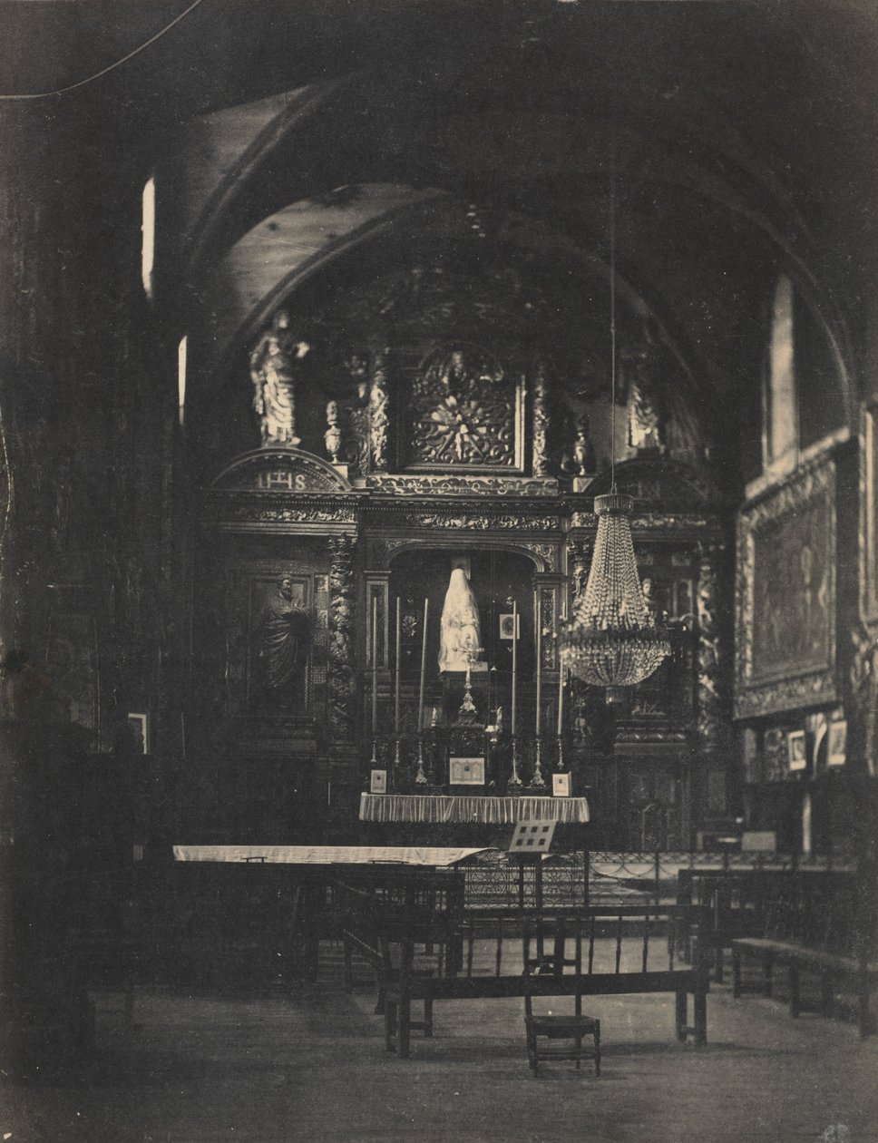 Wnętrze kościoła, ok. 1855. autorstwa Farnham Maxwell Lyte