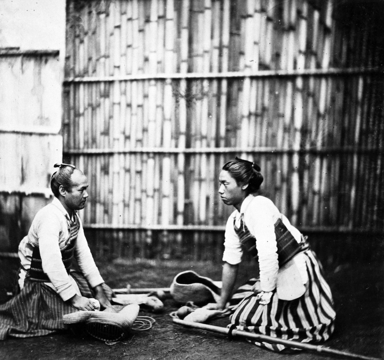 Japońscy „szermierze”, ok. 1860 r. autorstwa Felice Beato