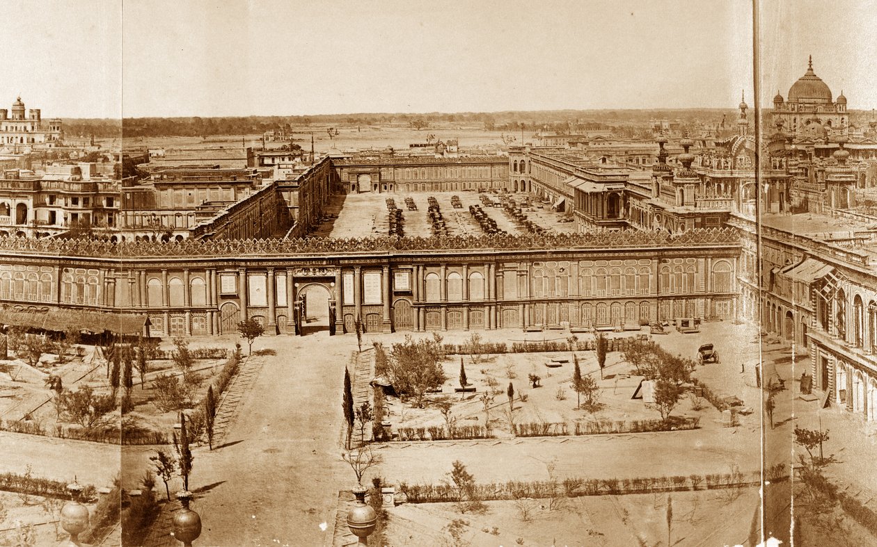 Panoramiczny widok na dziedzińce rezydencji, Lucknow autorstwa Felice Beato