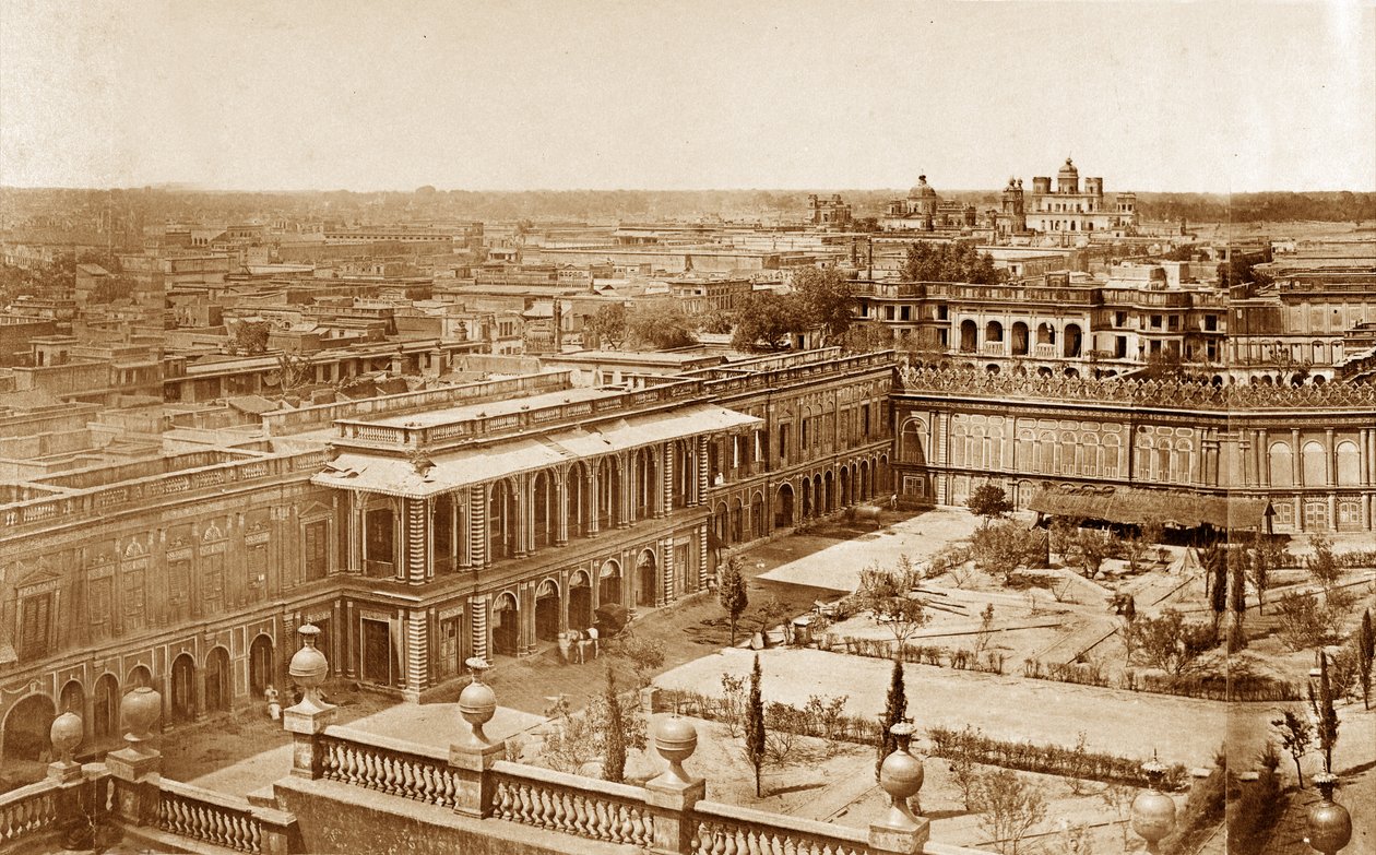 Panoramiczny widok na dziedzińce rezydencji, Lucknow autorstwa Felice Beato