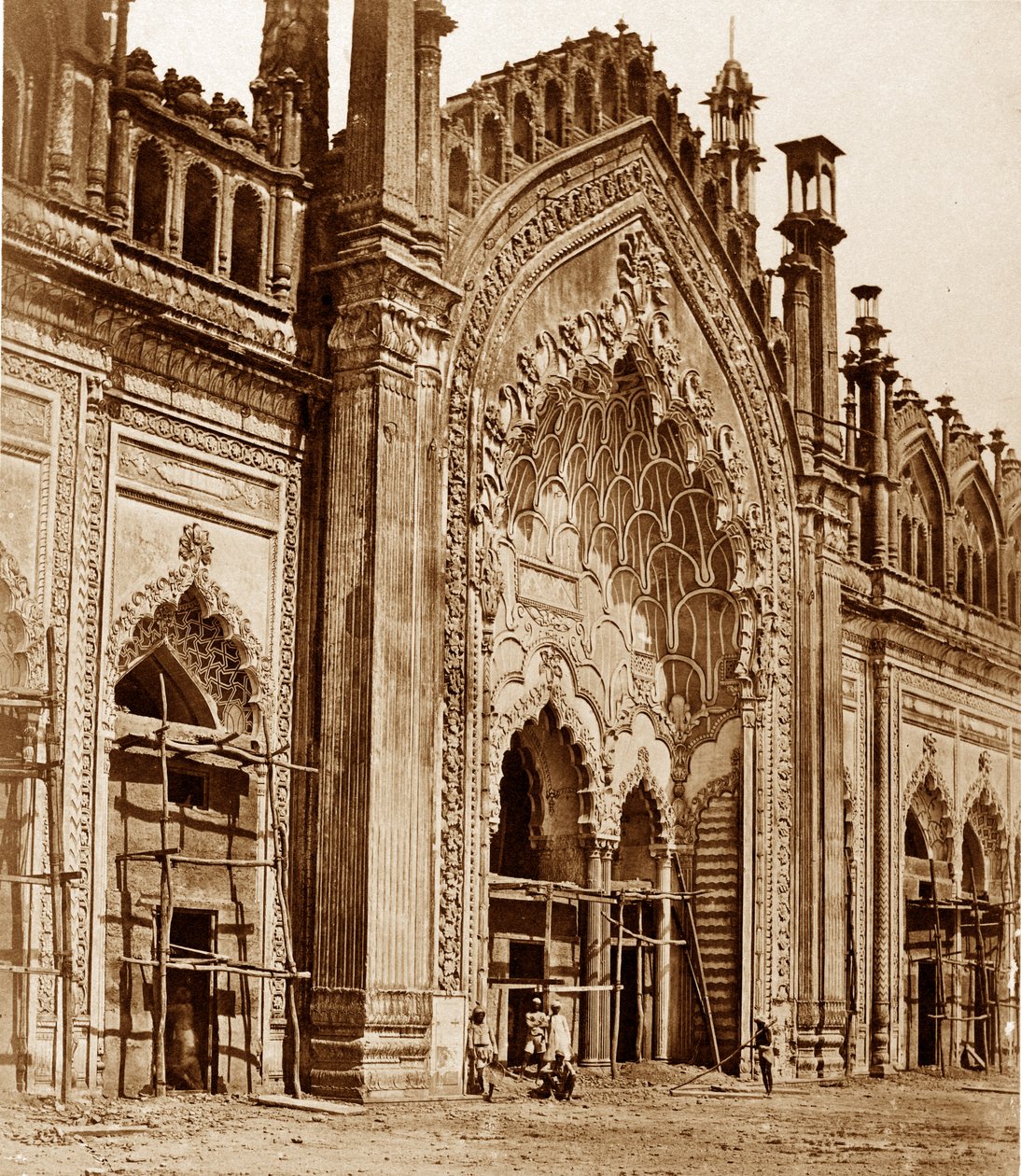 Summa Musjid Brama, Lucknow autorstwa Felice Beato