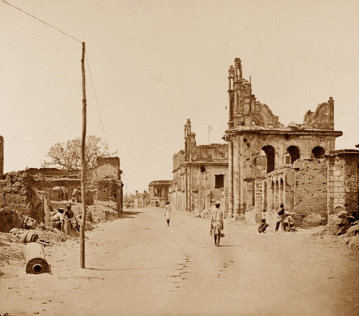 Droga Cawnpore, Lucknow autorstwa Felice Beato