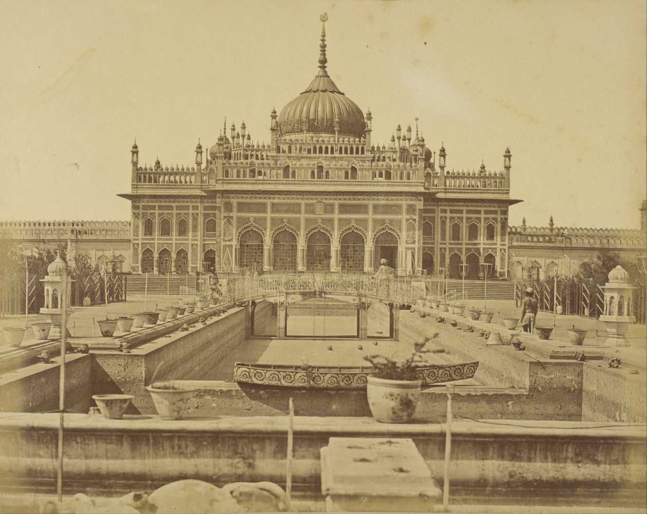 Wnętrze Kaiserbagh autorstwa Felice Beato