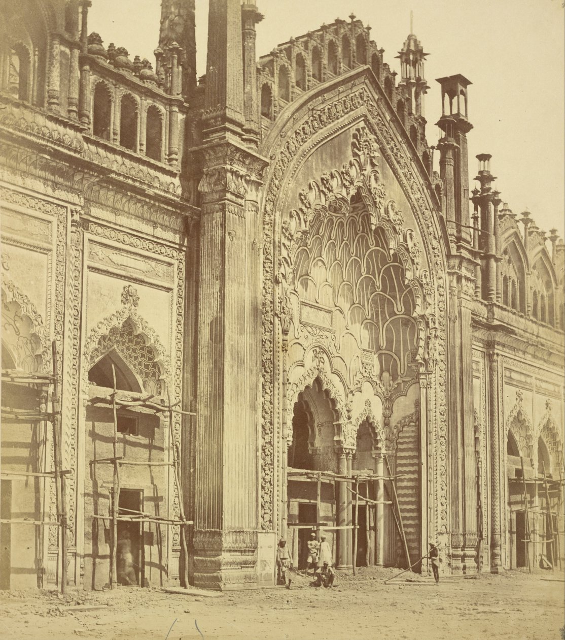Brama Summa Musjid, Lucknow autorstwa Felice Beato