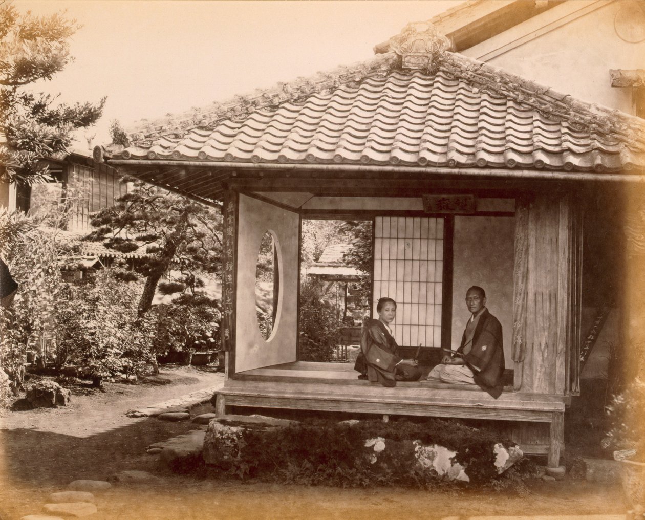 Miejsce postoju potentata na Tocaido Hasa, 1868. autorstwa Felice Beato